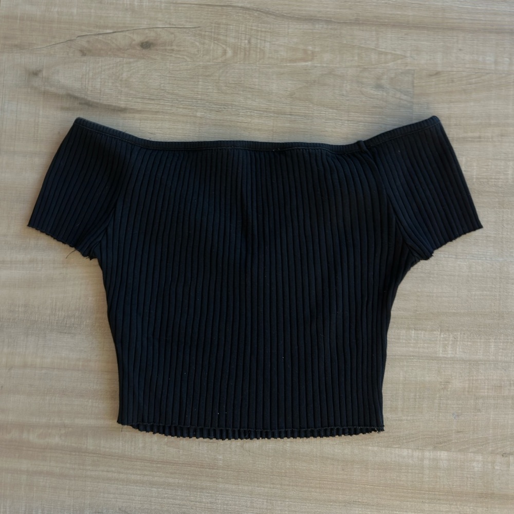 Zara Black Ribbed Off-Shoulder Crop Top - Picture 3 of 3